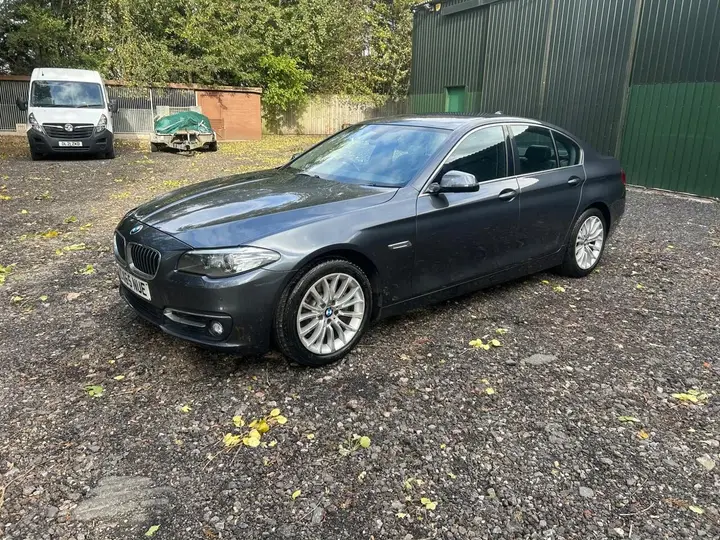 BMW 5 Series 2015 photo 3