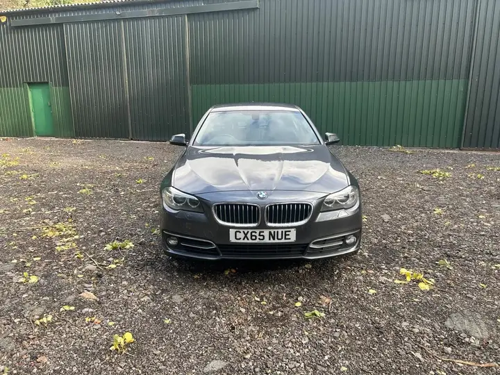 BMW 5 Series 2015 photo 2