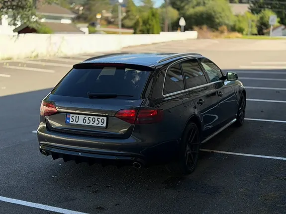 Audi A4 2009 photo 5