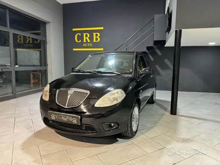 Lancia Ypsilon