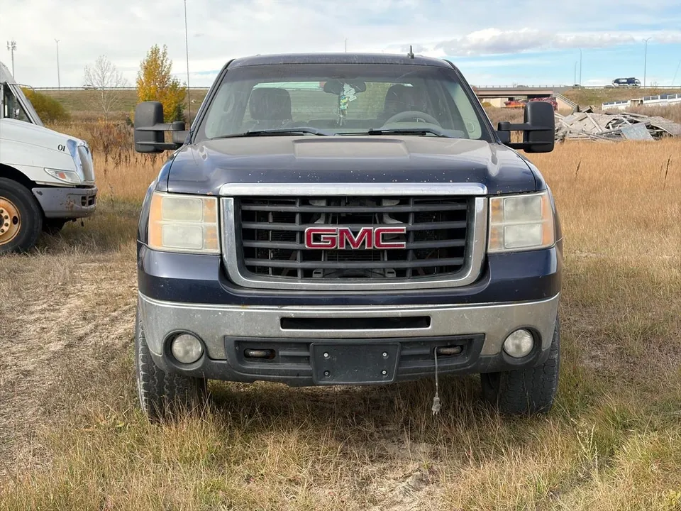 GMC Sierra 2500Hd 2009 photo 2