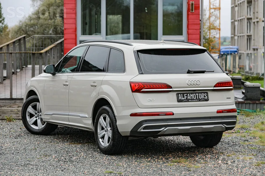Audi Q7 2021 photo 3