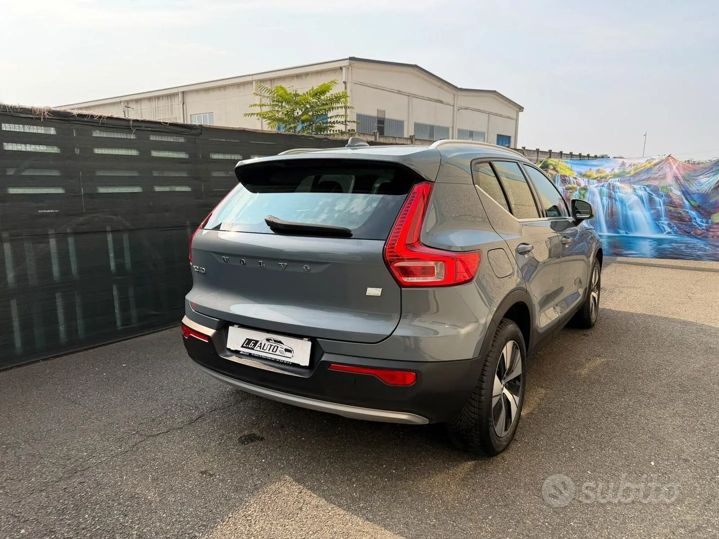 Volvo Xc40 2022 photo 4