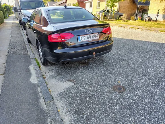 Audi A4 2011 photo 5