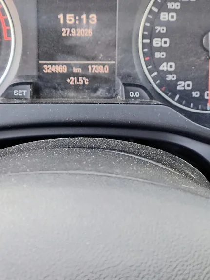Audi A4 2011 photo 3