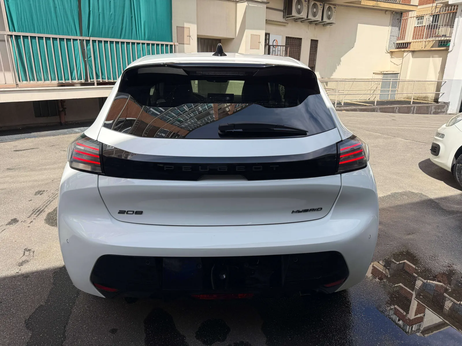 Peugeot 208 2024 photo 5