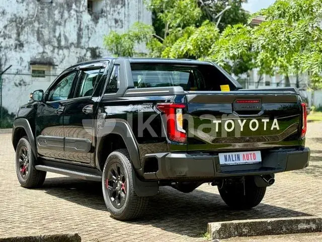 Toyota Hilux 2026 photo 4