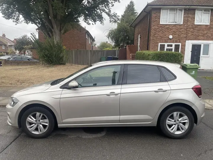 Volkswagen Polo 2018 photo 4
