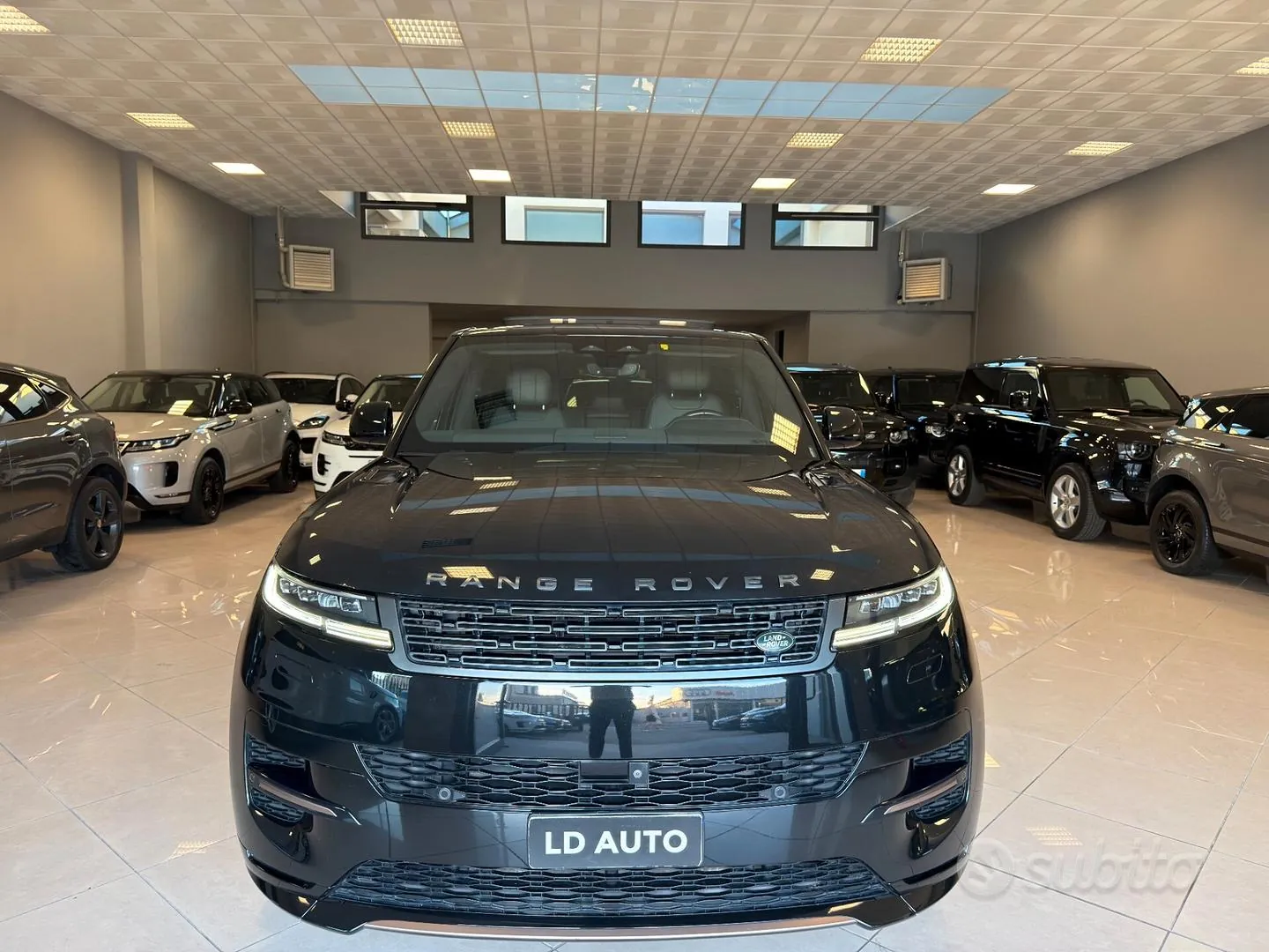 Land Rover Range Rover Sport 2023 photo 4