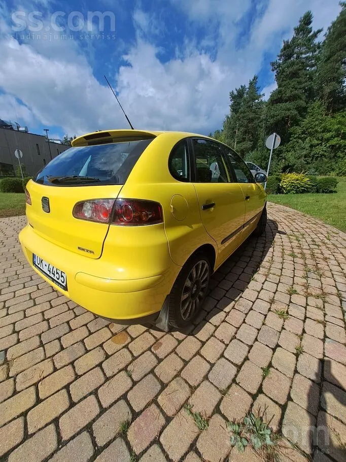 Seat Ibiza 2003 photo 4