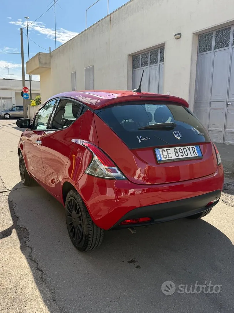 Lancia Ypsilon 2021 photo 3