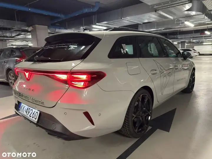 Cupra Leon Sportstourer 2025 photo 4