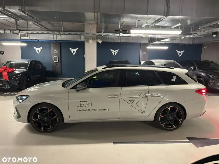 Cupra Leon Sportstourer 2025 photo 2