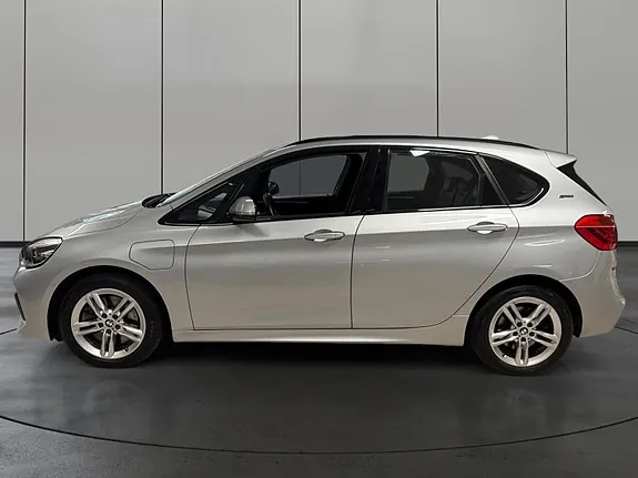 BMW 225Xe 2019 photo 2