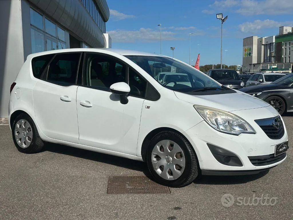 Opel Meriva 2012 photo 2