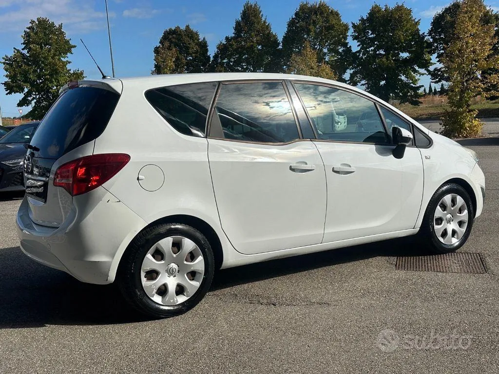 Opel Meriva 2012 photo 5