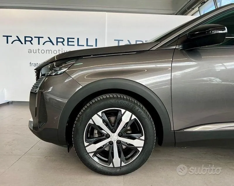 Peugeot 5008 2023 photo 5