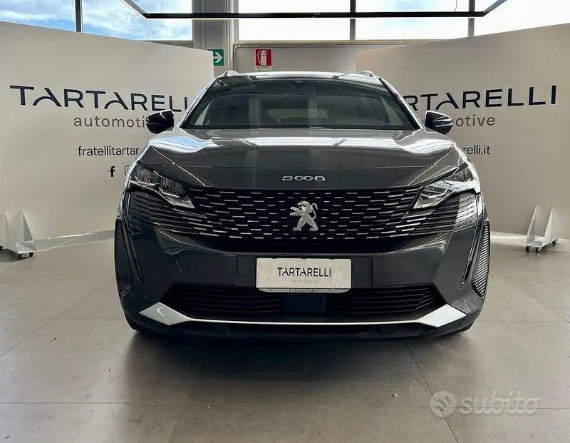 Peugeot 5008 2023 photo 2