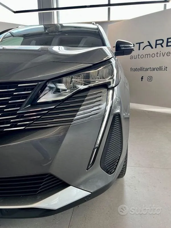 Peugeot 5008 2023 photo 4