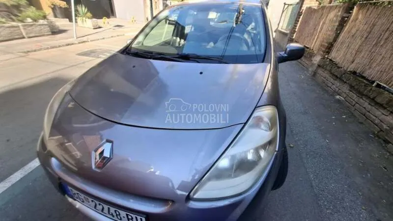 Renault Clio 2010 photo 3