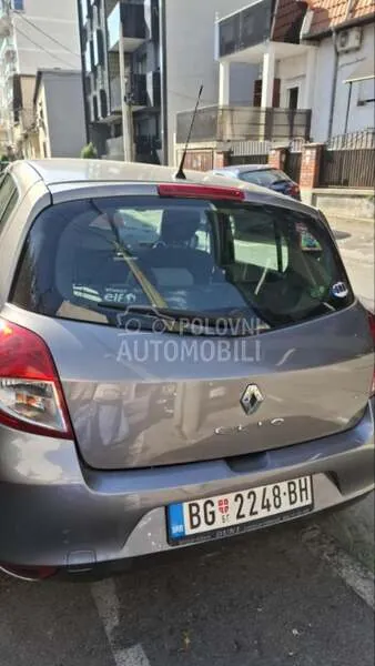 Renault Clio 2010 photo 5