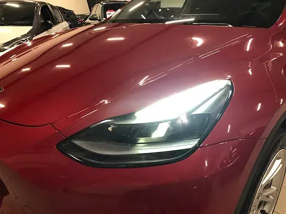 Tesla Model Y 2023 photo 4
