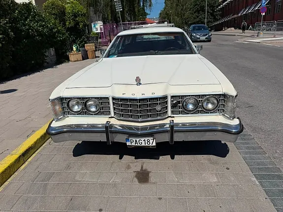 Ford 0 1973 photo 4