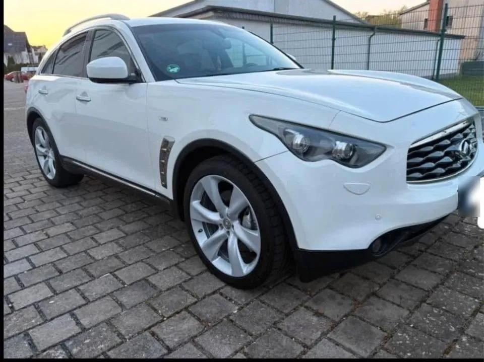 Infiniti Fx30D