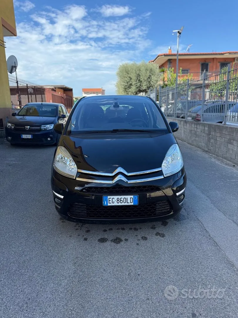 Citroen C4 Grand Picasso 2011 photo 3
