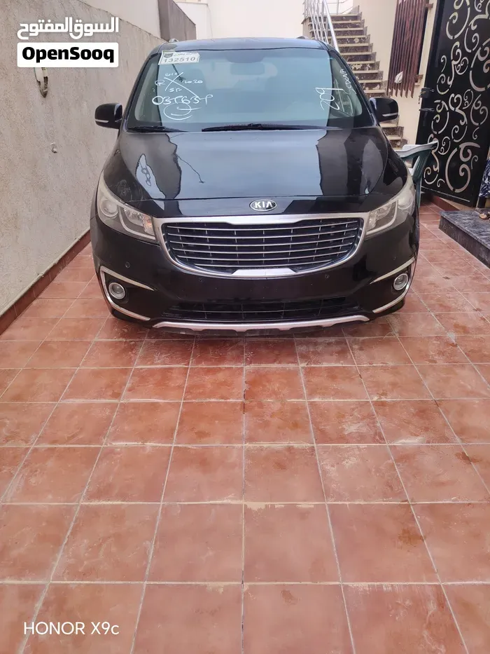 Kia Sedona 2017 photo 3