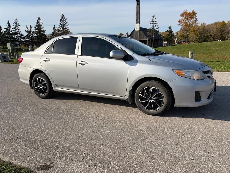 Toyota Corolla 2013 photo 2