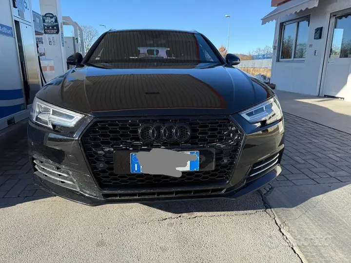 Audi A4 2018 photo 2