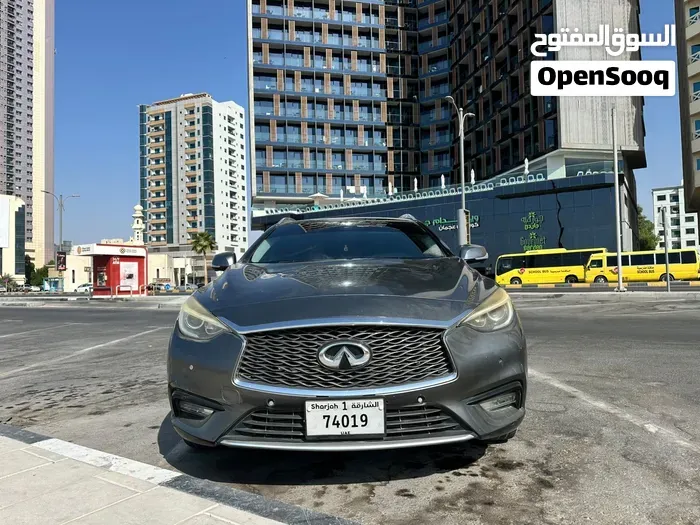 Infiniti Qx30
