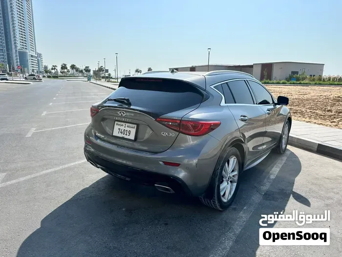 Infiniti Qx30 2019 photo 3