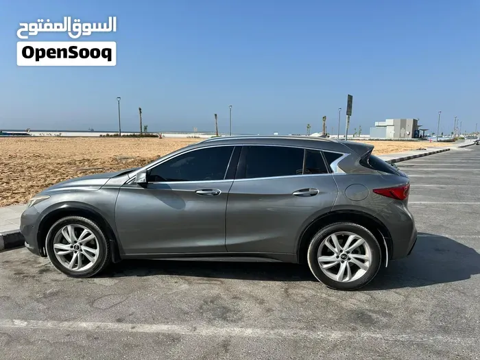 Infiniti Qx30 2019 photo 2