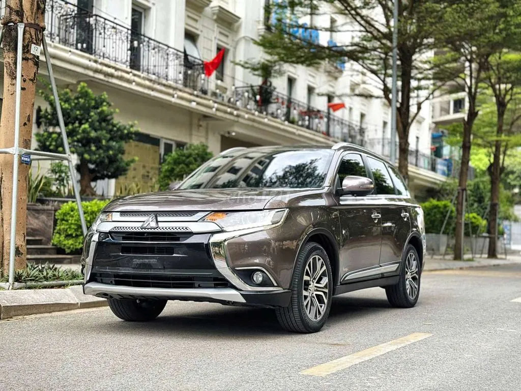 Mitsubishi Outlander 2018 photo 3