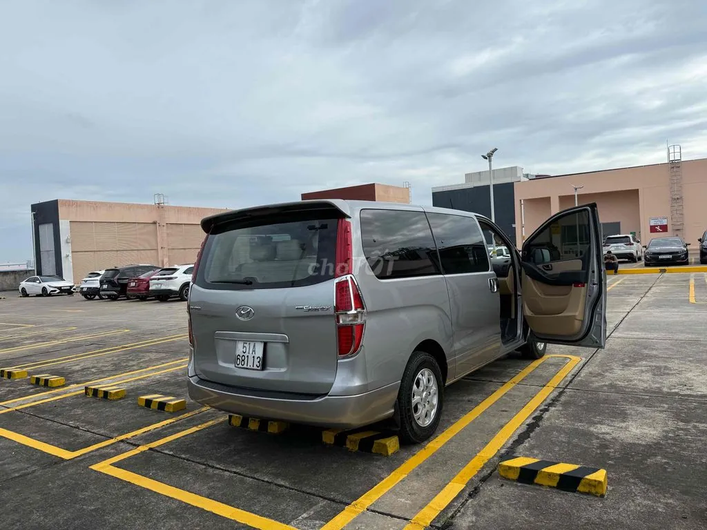 Hyundai Starex 2013 photo 3