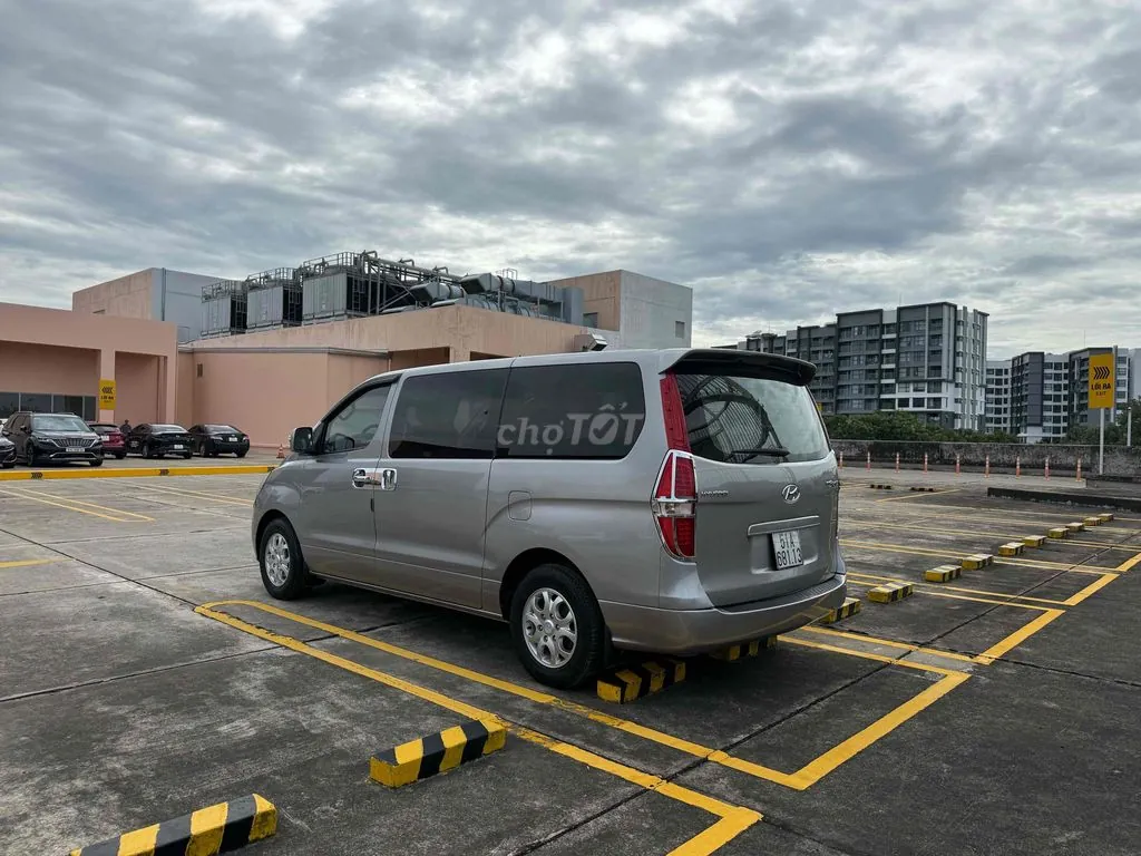 Hyundai Starex 2013 photo 4