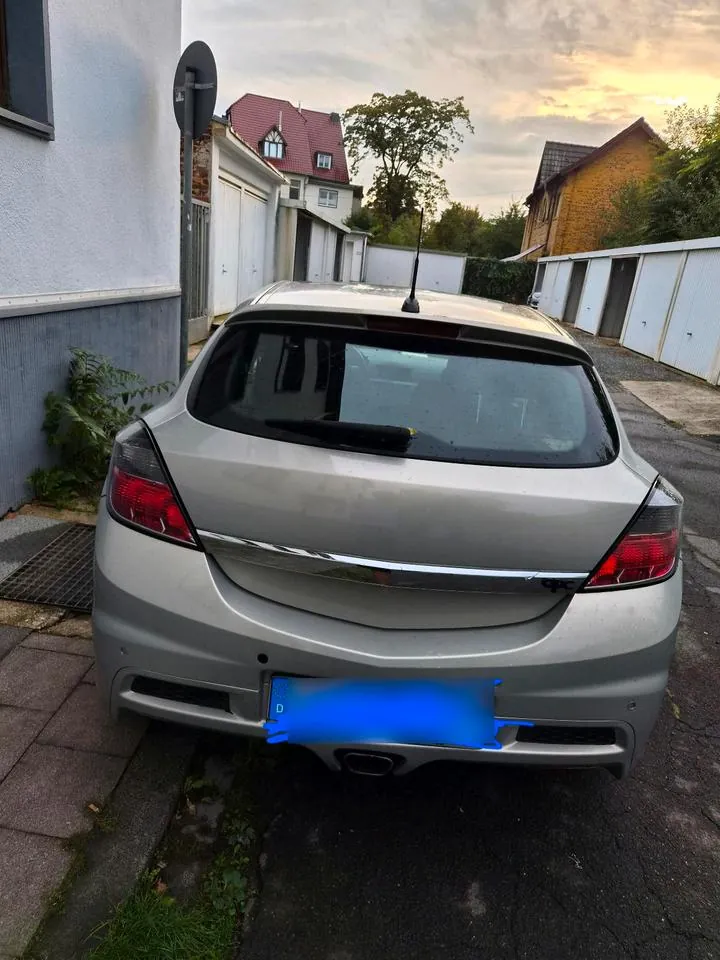 Opel Astra H