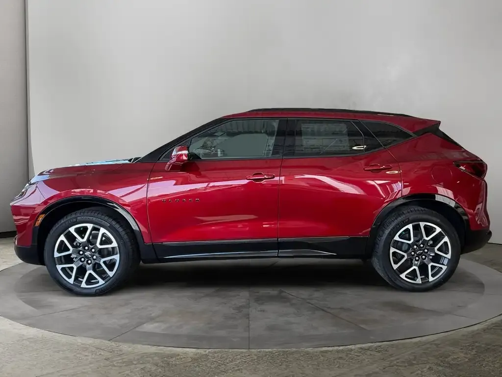 Chevrolet Blazer 2026 photo 2