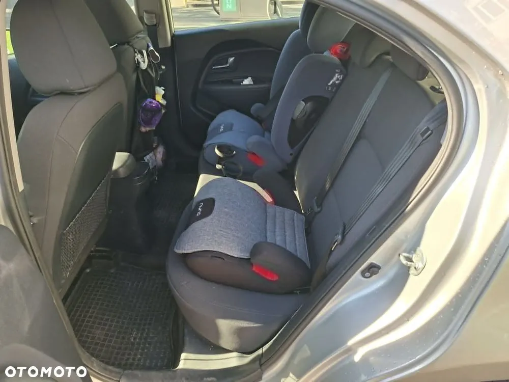 Kia Rio 2014 photo 2