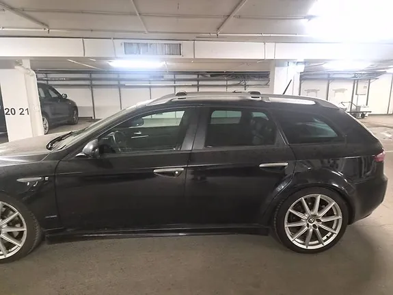 Alfa Romeo 159 2012 photo 5