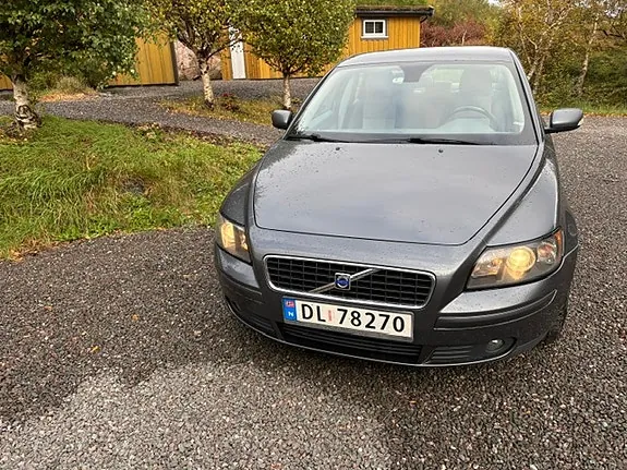 Volvo S40