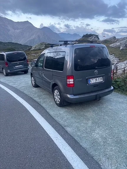 Volkswagen Caddy 2011 photo 2