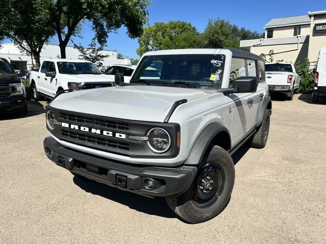 Ford Bronco 2026 photo 2