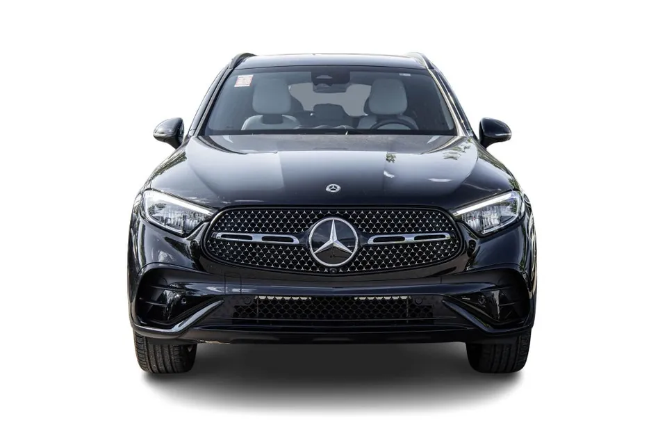Mercedes-Benz Glc300 2026 photo 2