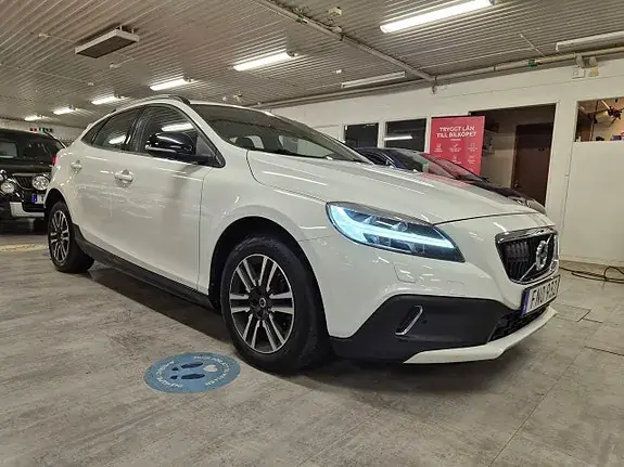 Volvo V40 Cross Country 2019 photo 4