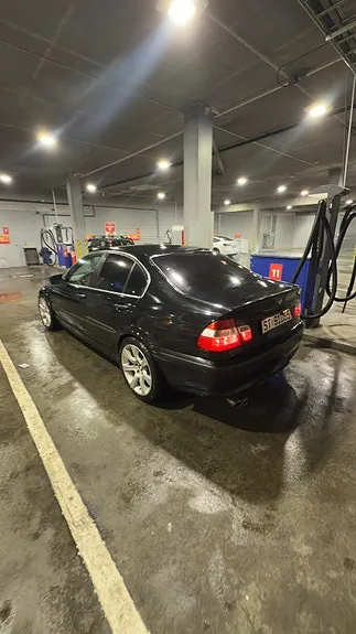 BMW 318I 2004 photo 3