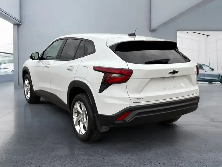 Chevrolet Trax 2024 photo 3