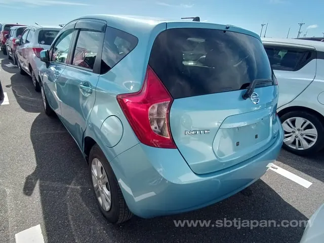 Nissan Note X 2013 photo 3